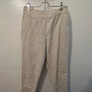 Beige/White womens cargo pants petite size 4